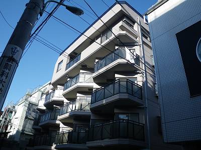 ファミーユグラン河野外観