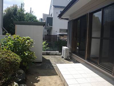 東京都調布市入間町２丁目庭