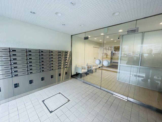ファッションコーポラスエントランス