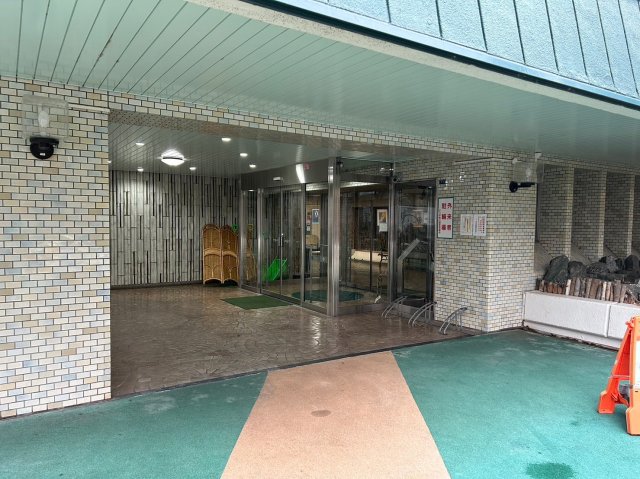 ドミ中島公園エントランス