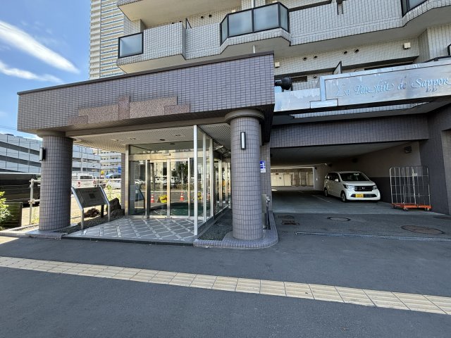 ラ・パルフェ・ド札幌エントランス