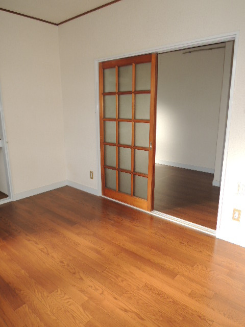 野方加茂ビル洋室