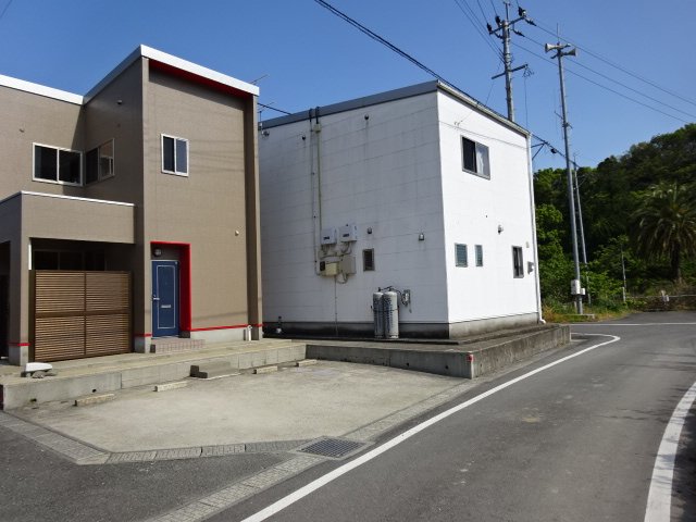 キャンパスハウス外観