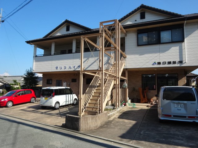 マリンハイツ外観