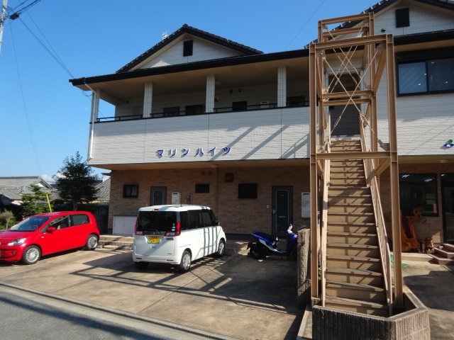 マリンハイツ外観