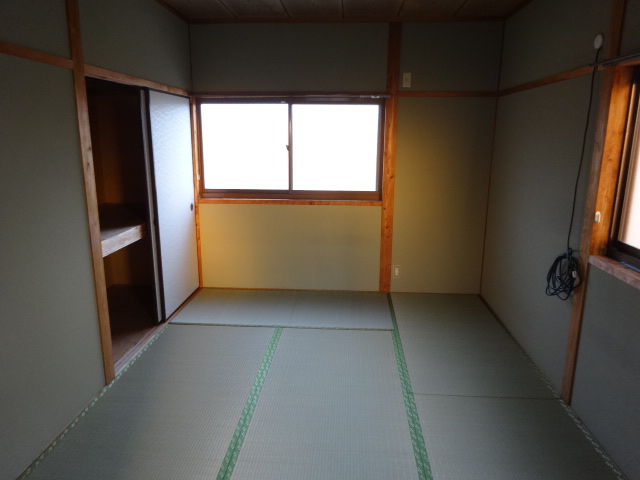 鮗ヶ浦ハイツ和室