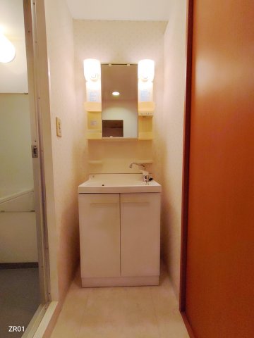 藤和大森コープ独立洗面台