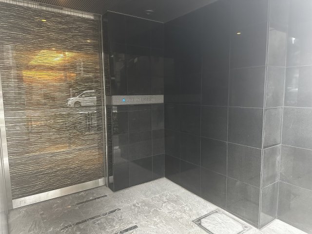 ルジェンテ本郷三丁目エントランス