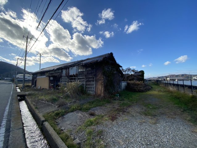 洲本市前平300坪外観