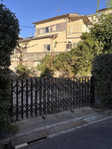 川西市西多田 古家付土地外観