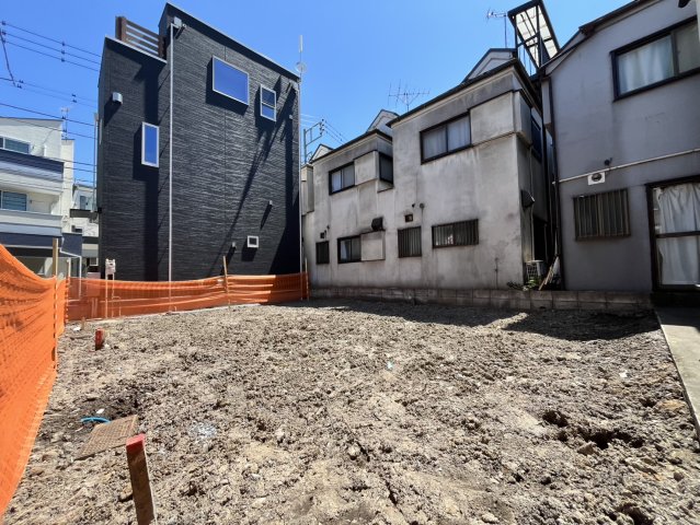北区赤羽三丁目 建築条件なし所有権土地外観