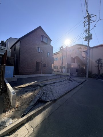 北区神谷3丁目　新築戸建前面道路含む現地写真