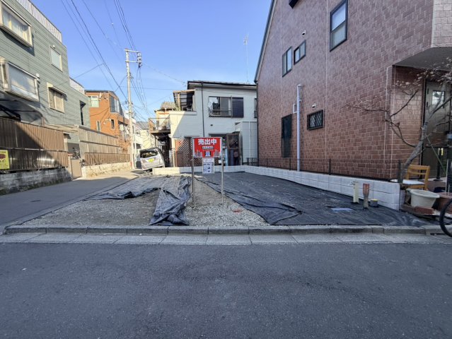 北区神谷3丁目　新築戸建前面道路含む現地写真