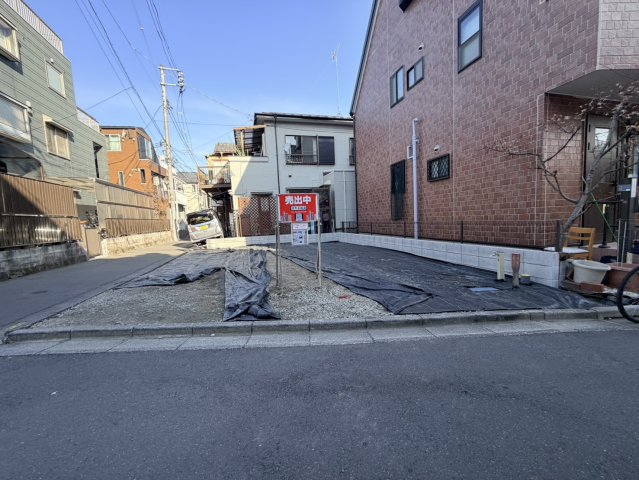 北区神谷3丁目　新築戸建前面道路含む現地写真