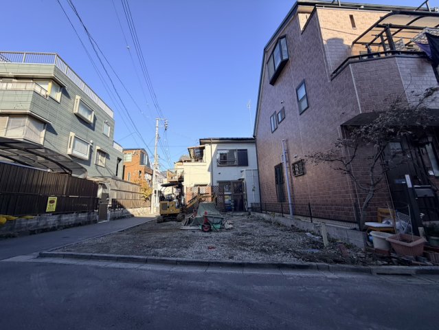 北区神谷3丁目　新築戸建前面道路含む現地写真