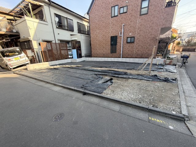 北区神谷3丁目　新築戸建前面道路含む現地写真