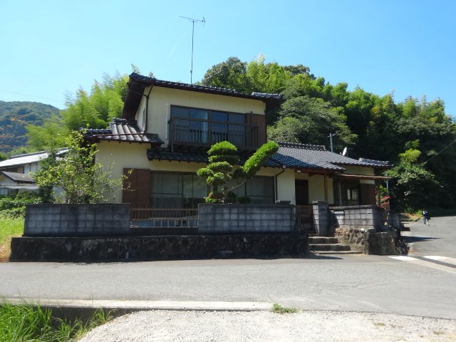 売家（三角町波多/古氷）6ＬＤＫ外観