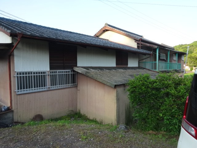売倉庫庭