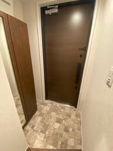 アリビオヴェール 401玄関