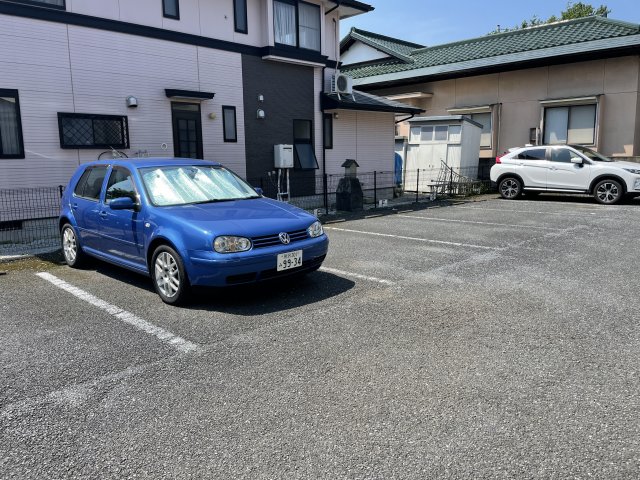 シャン・ルテ Ⅰ202駐車場