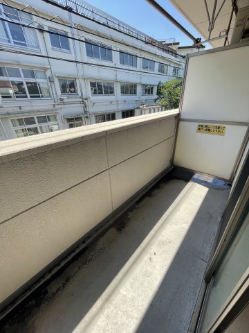 キャトルセゾン川崎 202バルコニー