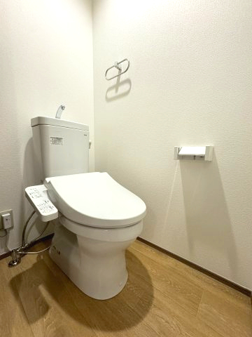 エクセレント越谷 305トイレ