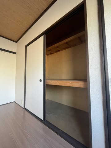 ときわハイツ 202収納