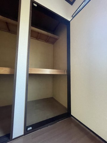 ときわハイツ 202収納