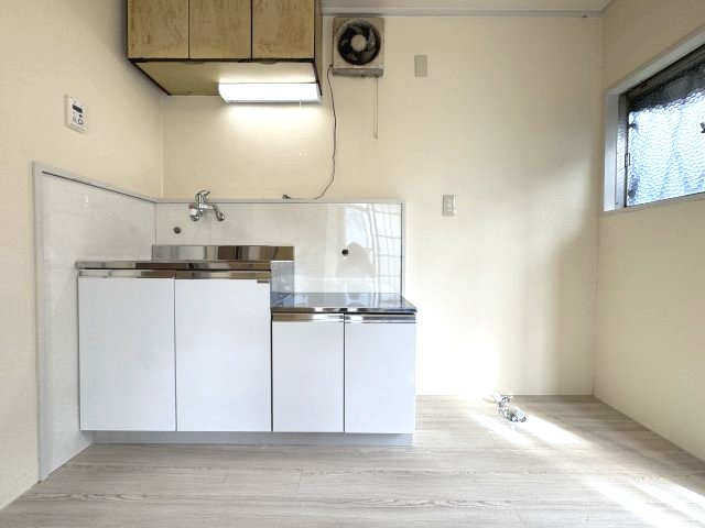 オクトーグリーン 201居間・リビング