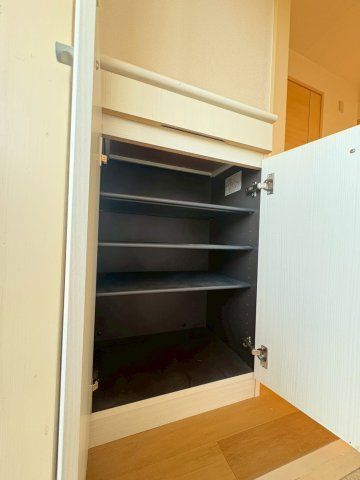 コーポラス曙 B202収納