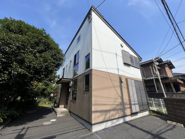 クリーンハウス B外観