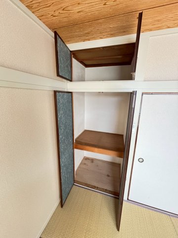 アートハウス浦安1号棟 3収納