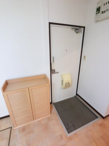 マチス B 105玄関