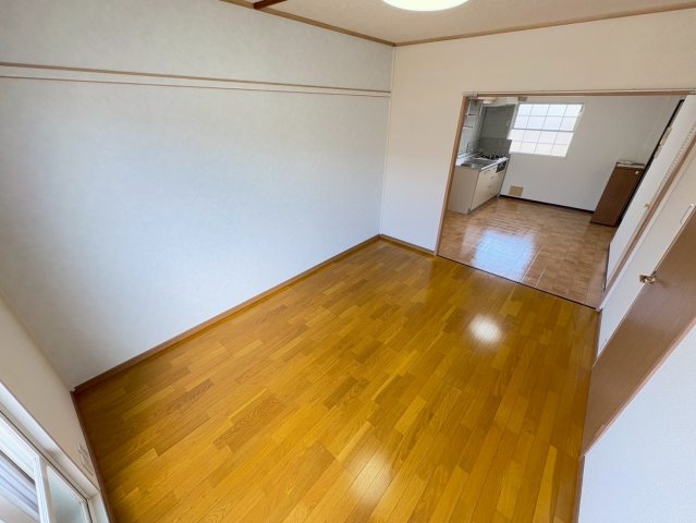マチス B 203寝室