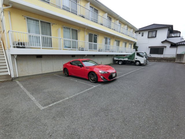 グリーンテラス西三里塚 A 107駐車場