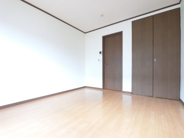 グリーンテラス西三里塚 A 107寝室