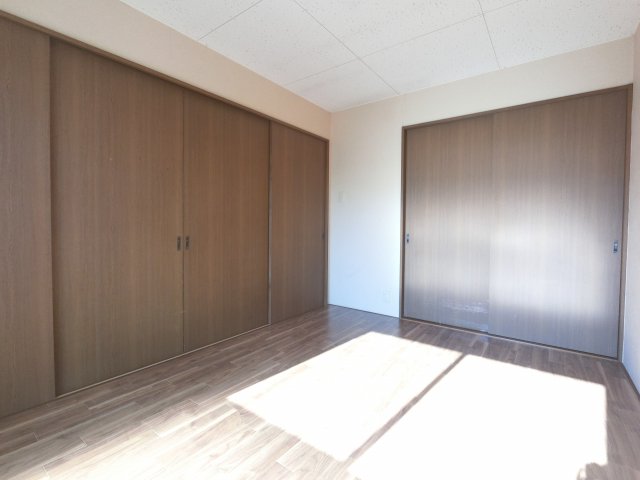 フジハイツ 205寝室