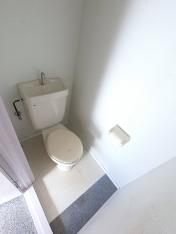 千葉県千葉市若葉区小倉台2丁目 102トイレ