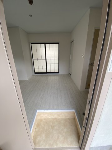 千葉県印旛郡酒々井町東酒々井2丁目 101玄関