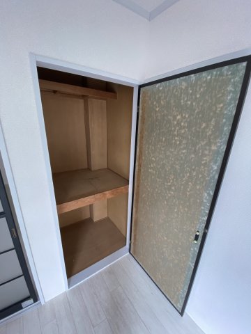 千葉県印旛郡酒々井町東酒々井2丁目 101収納