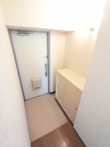 検見川パークハウスA棟 413玄関
