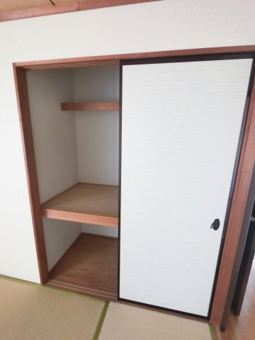 セラハウスいらじく A収納