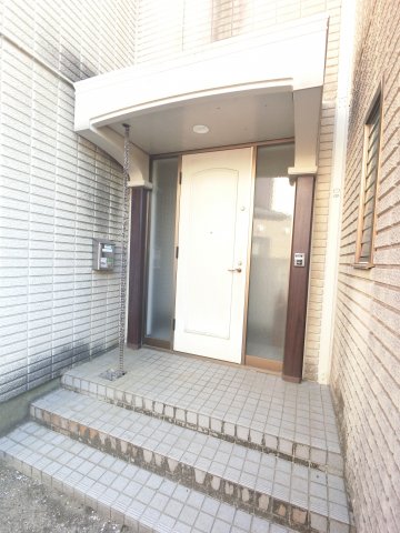 セラハウスいらじく Aエントランス