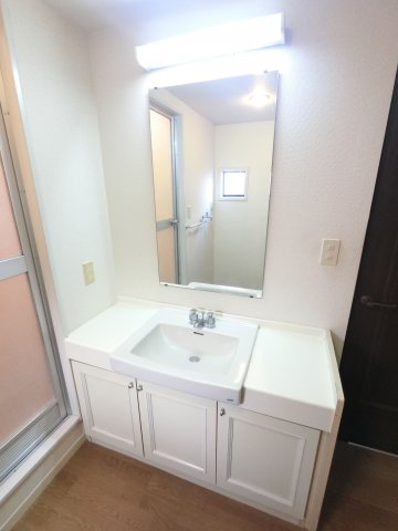 セラハウスいらじく A独立洗面台