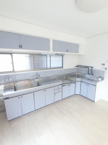 星久喜町貸戸建 1キッチン