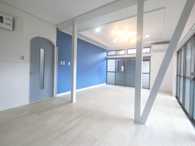 星久喜町貸戸建 1居間・リビング