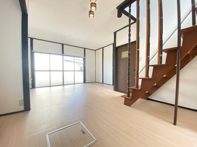 君津市大和田戸建 1居間・リビング