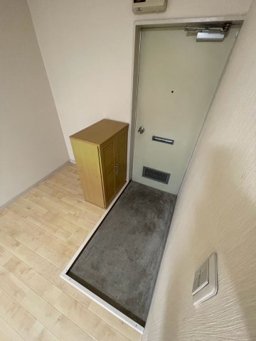 ライナス 202玄関