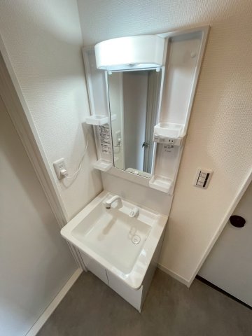 鈴木ハイツ 105独立洗面台