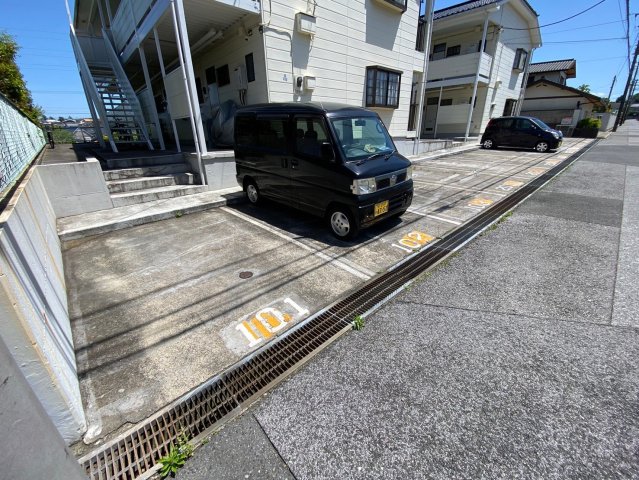 アートメゾン真舟 Ⅱ 202駐車場